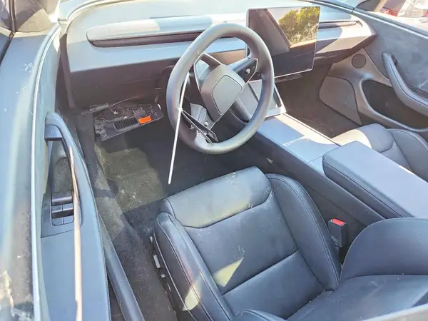 5YJ3E1ETXRF866035 2024 TESLA MODEL 3 - Image 8