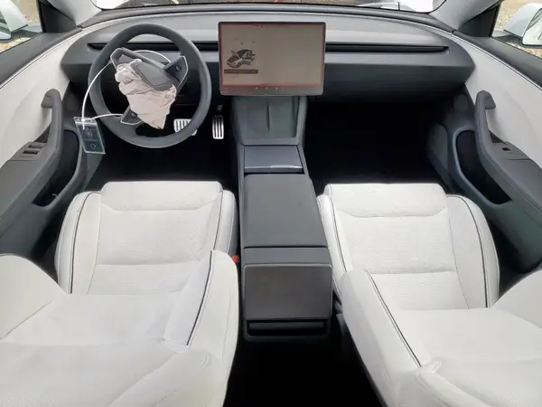 5YJ3E1ETXSF931083 2025 TESLA MODEL 3 - Image 8