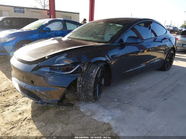 5YJ3E1ETXSF934629 2025 TESLA MODEL 3 - Image 2