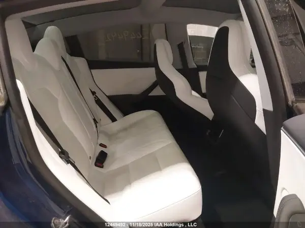 5YJ3E1ETXSF962091 2025 TESLA MODEL 3 - Image 8