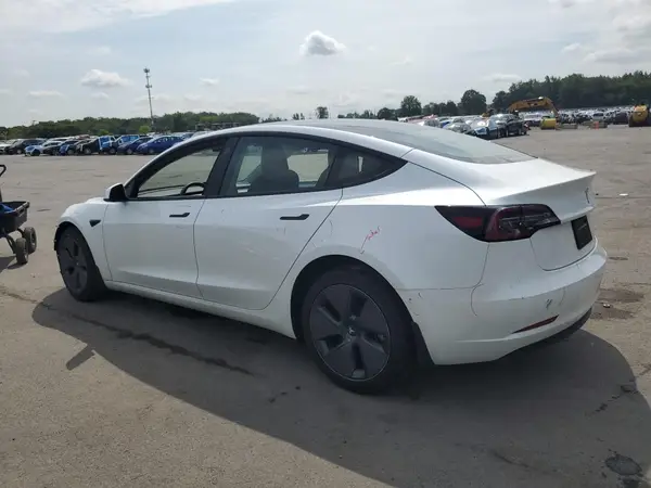 5YJE1EA2PF495755 2023 TESLA MODEL 3 - Image 2