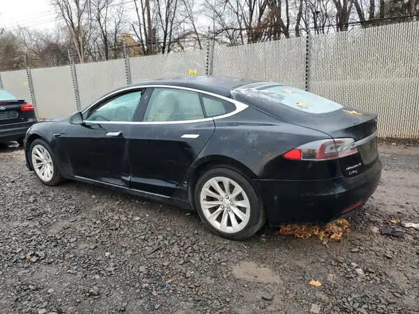 5YJSA1E10HF197326 2017 TESLA MODEL S - Image 2