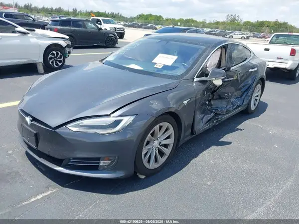 5YJSA1E10HF220006 2017 TESLA MODEL S - Image 2