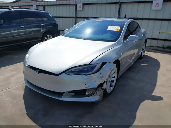 5YJSA1E10HF220331 2017 TESLA MODEL S - Image 2