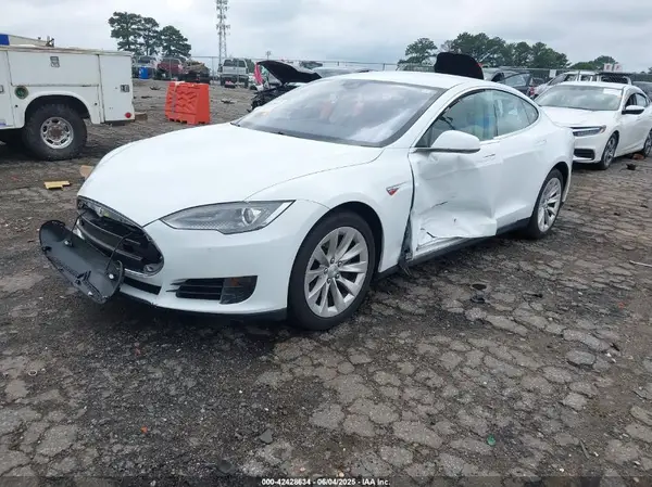 5YJSA1E11GF132984 2016 TESLA MODEL S - Image 2