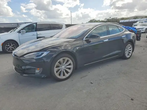5YJSA1E11HF182012 2017 TESLA MODEL S - Image 1