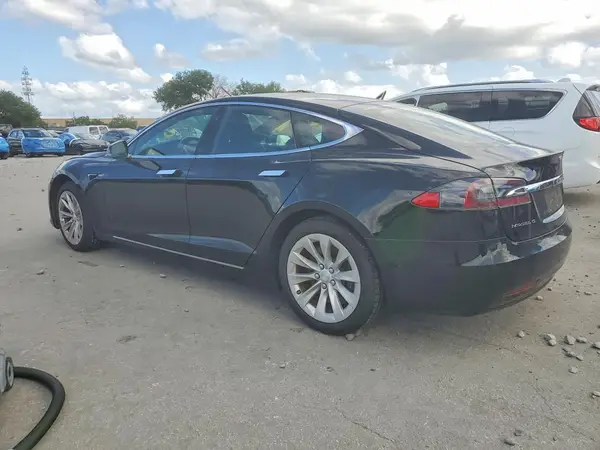 5YJSA1E11HF182012 2017 TESLA MODEL S - Image 2