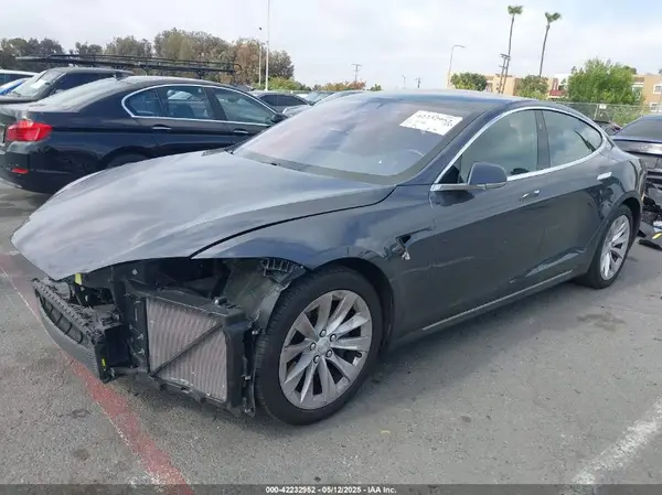 5YJSA1E11HF205255 2017 TESLA MODEL S - Image 2
