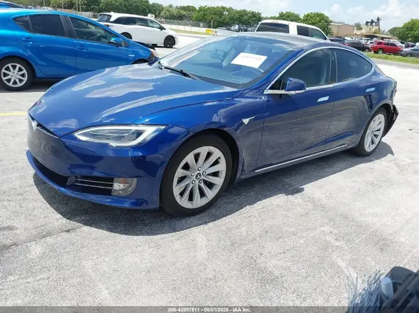 5YJSA1E11HF209385 2017 TESLA MODEL S - Image 2