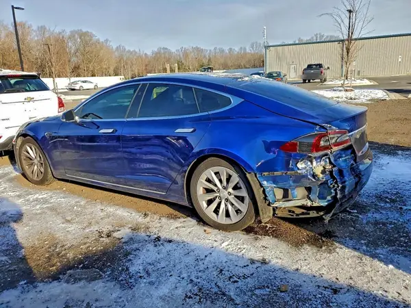5YJSA1E11HF223335 2017 TESLA MODEL S - Image 2