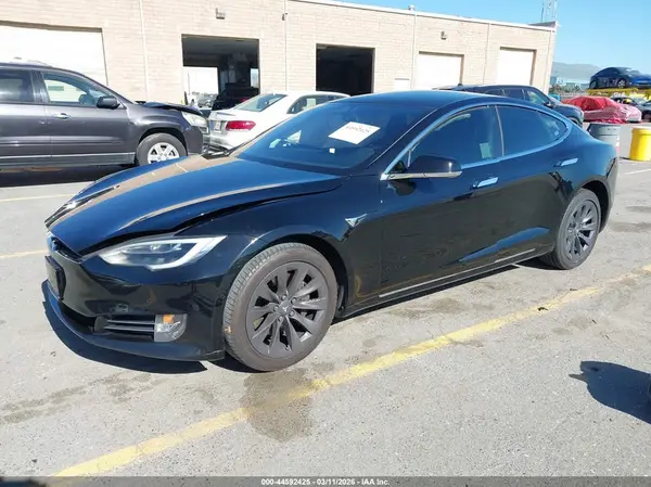 5YJSA1E11HF233864 2017 TESLA MODEL S - Image 2