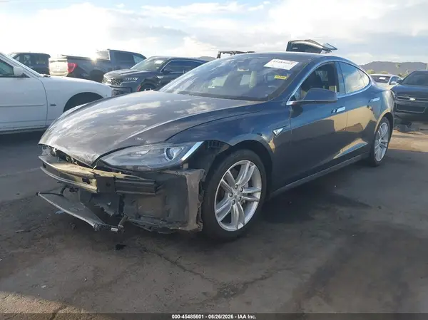 5YJSA1E12GF121945 2016 TESLA MODEL S - Image 2