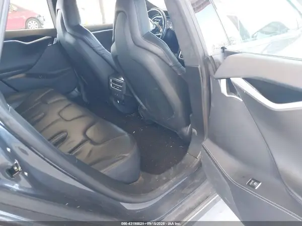 5YJSA1E12GF160941 2016 TESLA MODEL S - Image 8