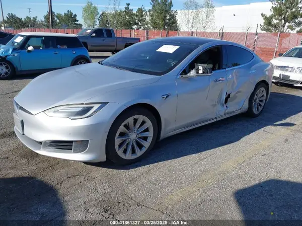 5YJSA1E12HF195741 2017 TESLA MODEL S - Image 2