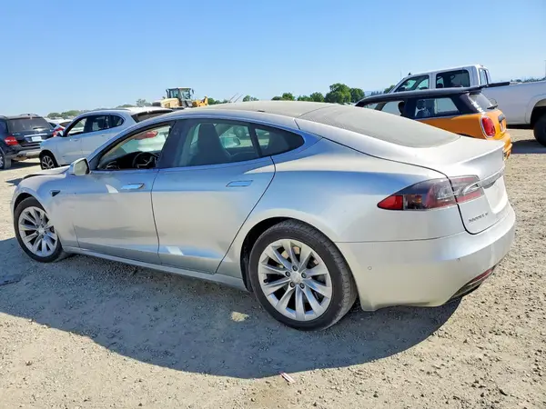 5YJSA1E13HF210926 2017 TESLA MODEL S - Image 2