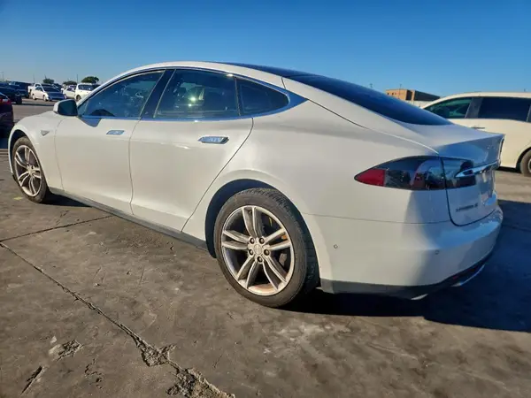 5YJSA1E14GF122496 2016 TESLA MODEL S - Image 2