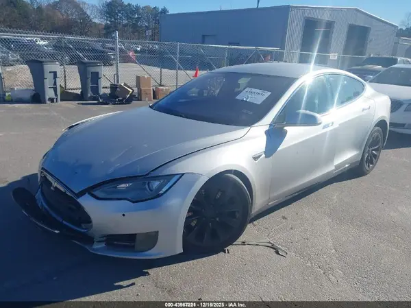 5YJSA1E14GF133952 2016 TESLA MODEL S - Image 2