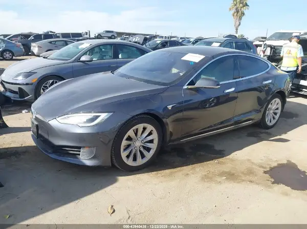 5YJSA1E14GF176557 2016 TESLA MODEL S - Image 2