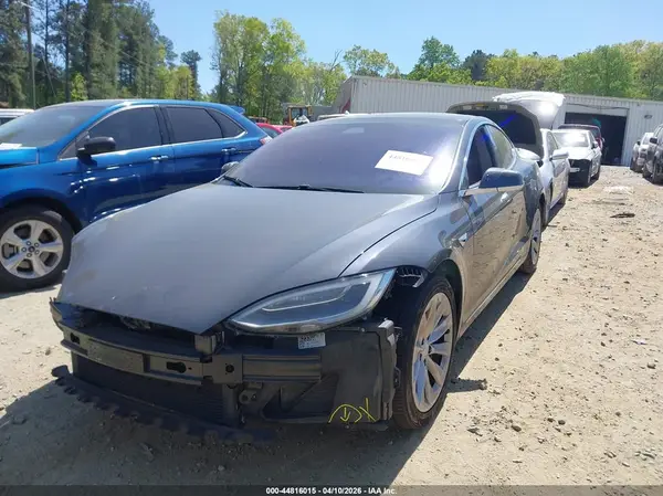 5YJSA1E14HF208957 2017 TESLA MODEL S - Image 2