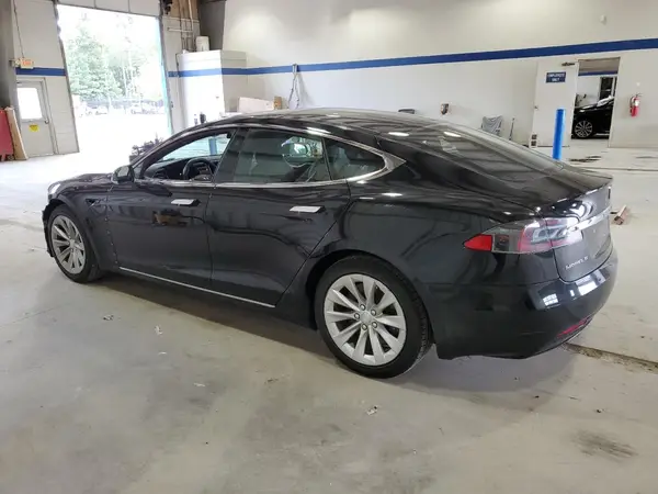 5YJSA1E14HF210546 2017 TESLA MODEL S - Image 2