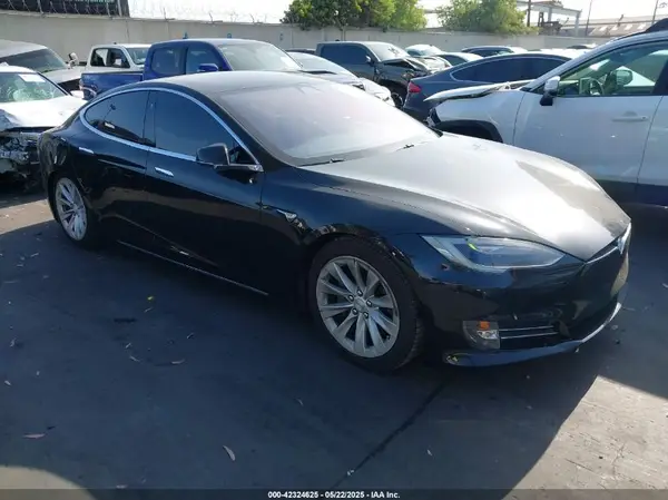 5YJSA1E14HF213995 2017 TESLA MODEL S - Image 1