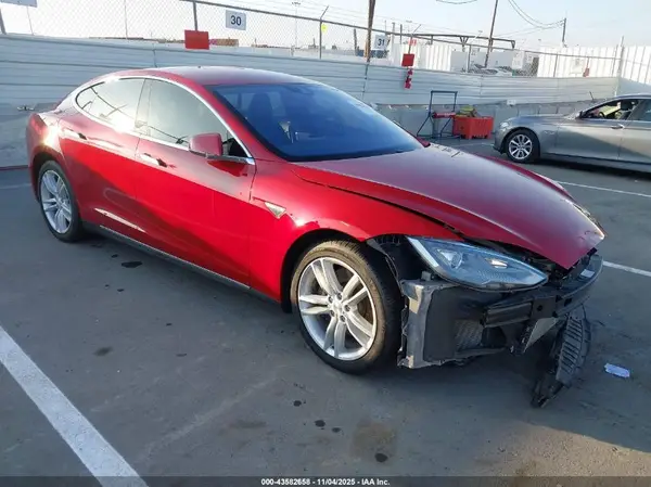 5YJSA1E15GF127741 2016 TESLA MODEL S - Image 1