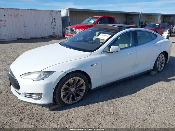 5YJSA1E15GF131739 2016 TESLA MODEL S - Image 2