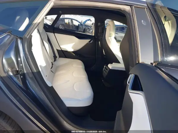 5YJSA1E15HF196771 2017 TESLA MODEL S - Image 8