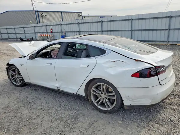 5YJSA1E16GF134035 2016 TESLA MODEL S - Image 2