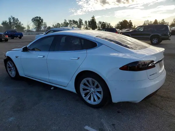 5YJSA1E16GF145438 2016 TESLA MODEL S - Image 2