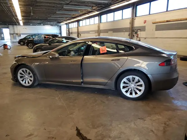 5YJSA1E16GF149876 2016 TESLA MODEL S - Image 2