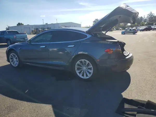 5YJSA1E16HF183785 2017 TESLA MODEL S - Image 2