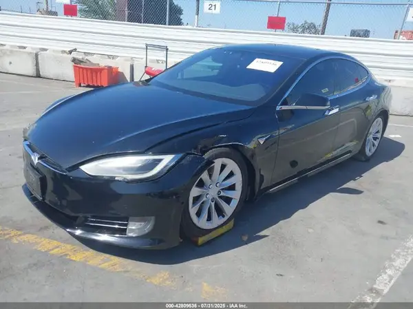 5YJSA1E16HF213979 2017 TESLA MODEL S - Image 2