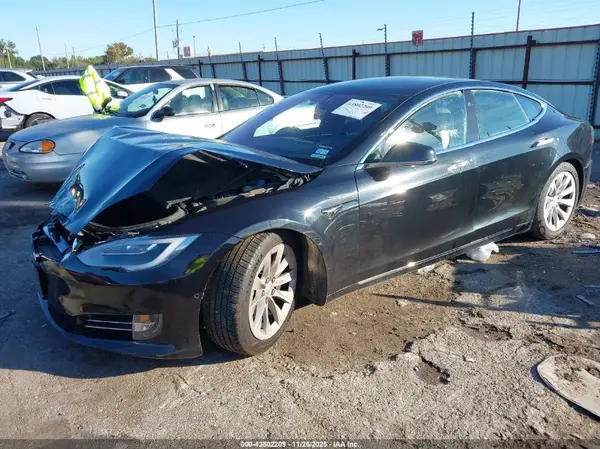 5YJSA1E16HF217627 2017 TESLA MODEL S - Image 2