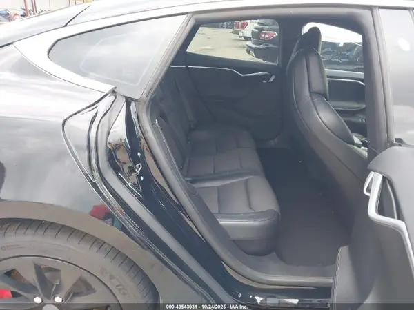 5YJSA1E16HF218860 2017 TESLA MODEL S - Image 8