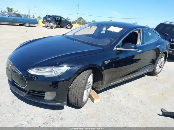 5YJSA1E17GF125411 2016 TESLA MODEL S - Image 2