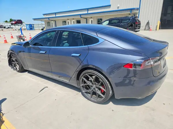 5YJSA1E17HF184590 2017 TESLA MODEL S - Image 2