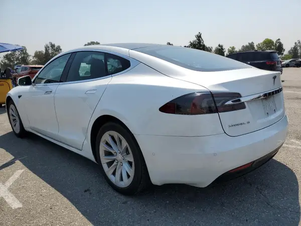 5YJSA1E17HF186954 2017 TESLA MODEL S - Image 2