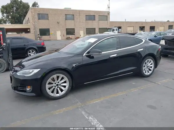 5YJSA1E17HF192897 2017 TESLA MODEL S - Image 2