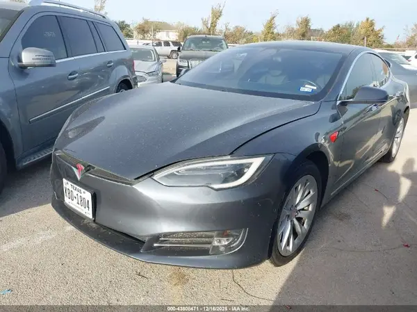5YJSA1E17HF202747 2017 TESLA MODEL S - Image 2