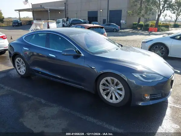 5YJSA1E17HF221525 2017 TESLA MODEL S - Image 1