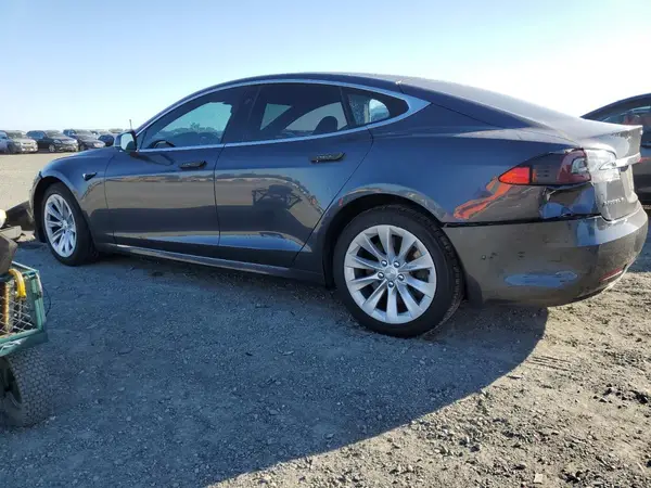 5YJSA1E18HF188731 2017 TESLA MODEL S - Image 2