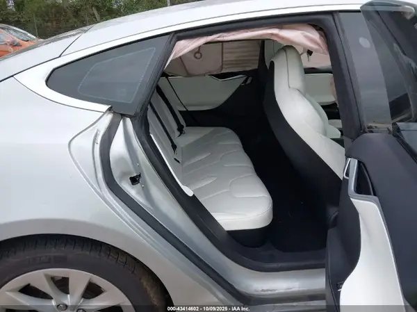 5YJSA1E18HF188955 2017 TESLA MODEL S - Image 8