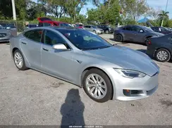 5YJSA1E18HF205429 2017 TESLA MODEL S
