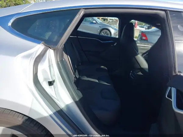 5YJSA1E18HF205429 2017 TESLA MODEL S - Image 8