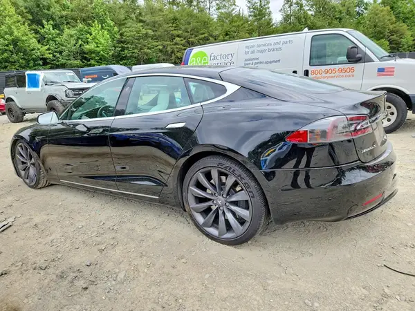 5YJSA1E18HF225163 2017 TESLA MODEL S - Image 2