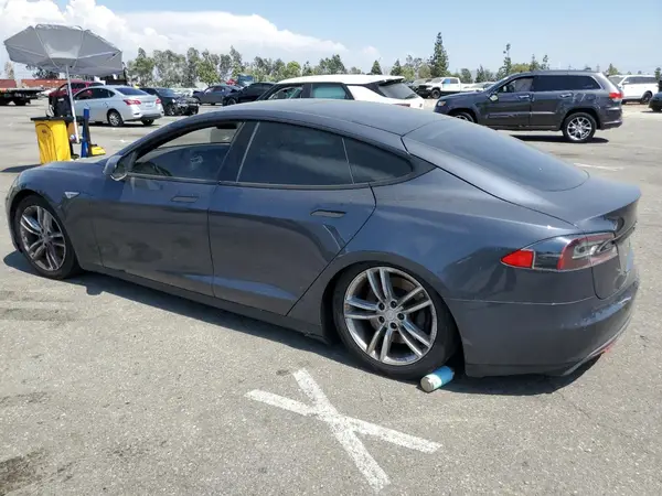 5YJSA1E19GF127743 2016 TESLA MODEL S - Image 2