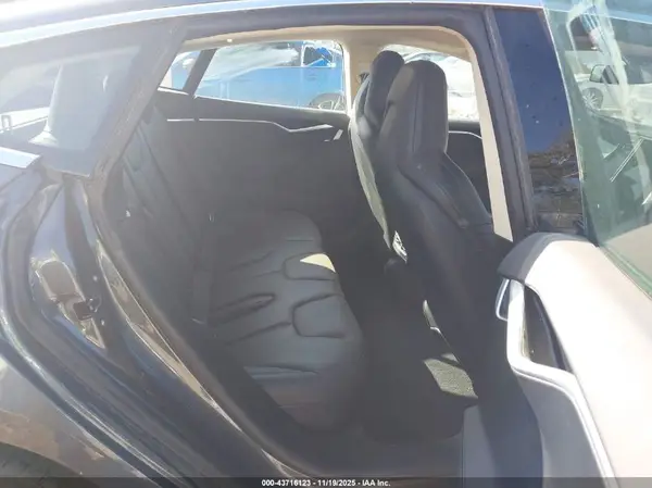 5YJSA1E19GF131727 2016 TESLA MODEL S - Image 8
