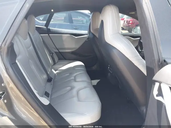 5YJSA1E19GF138175 2016 TESLA MODEL S - Image 8