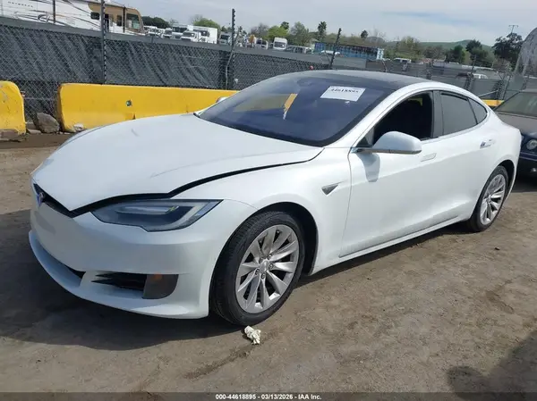 5YJSA1E19GF150617 2016 TESLA MODEL S - Image 2